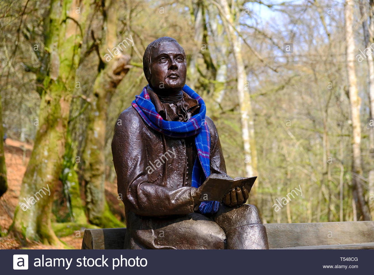 Robert Burns Skulptur an der Birks Aberfeldy, wo er inspiriert wurde sein Gedicht zu verfassen, "Die birks Aberfeldy', Aberfeldy, Perthshire, Schottland Stockfoto