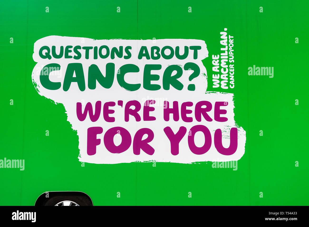 Zeichen auf der Seite eines Macmillan Cancer support Fahrzeug Stockfoto