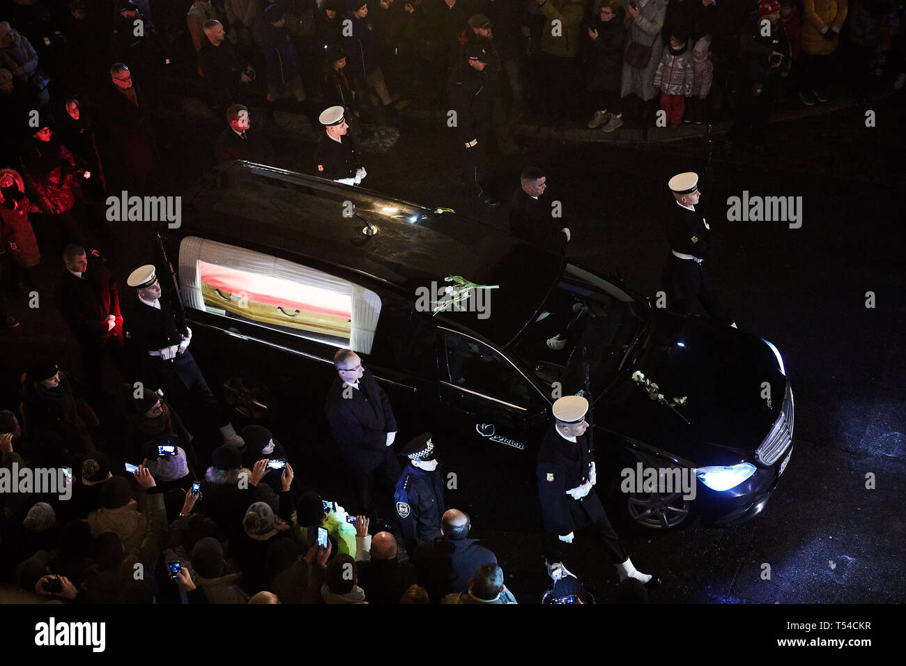 18.01.2019, Danzig. Trauerzug der Ermordeten (Erstochen) Bürgermeister von Danzig Pawel Ottar. Stockfoto