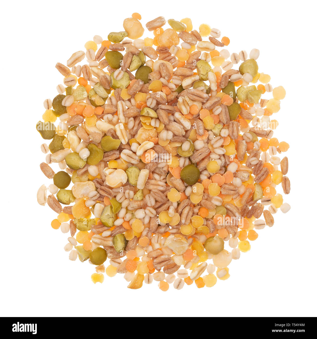 Getreide und Bohnen, Hülsenfrüchte mischen. Haufen, auf weißem Hintergrund. Stockfoto