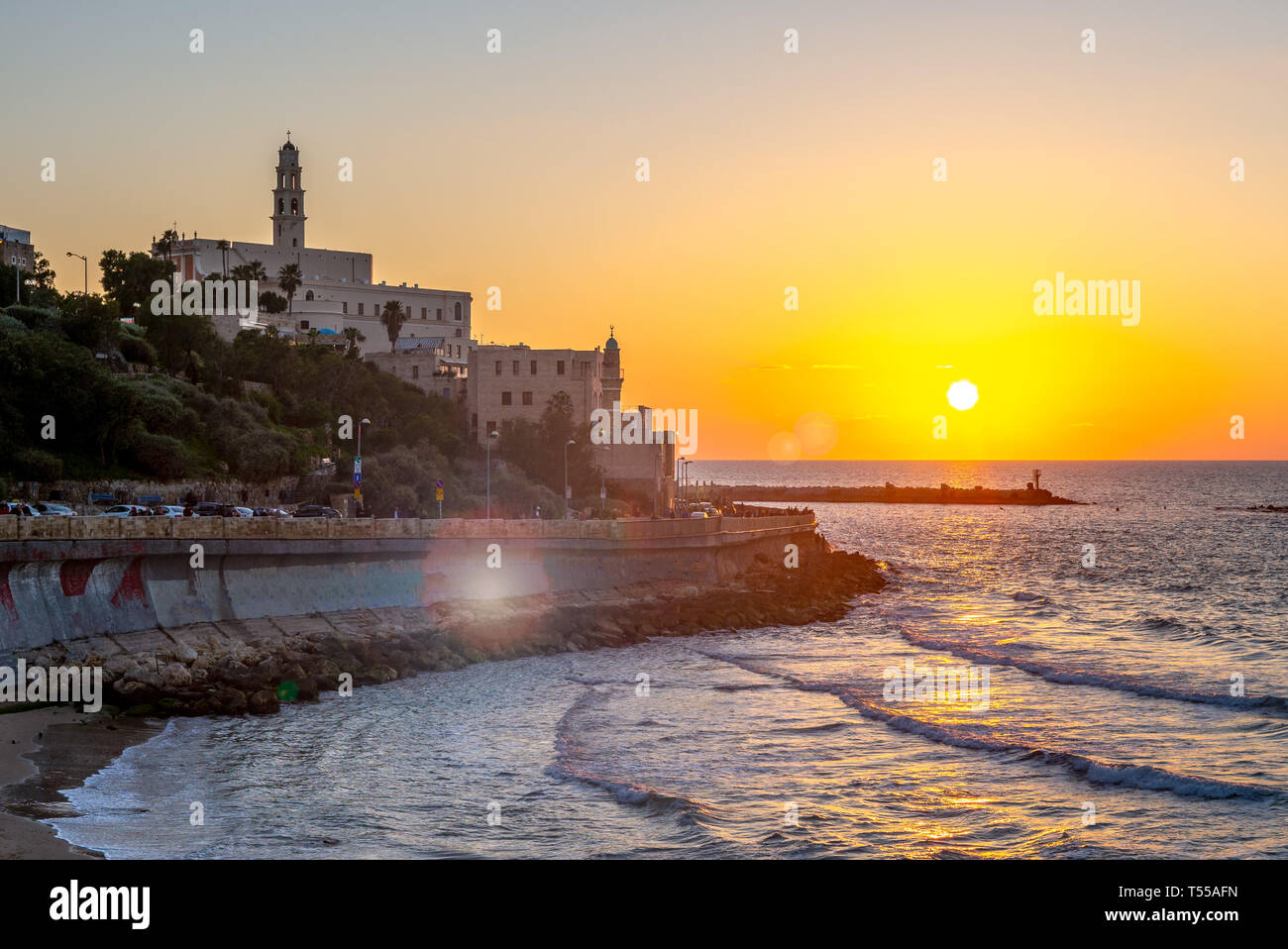 Nachtansicht von Jaffa aus der Promenade von Tel Aviv Stockfoto