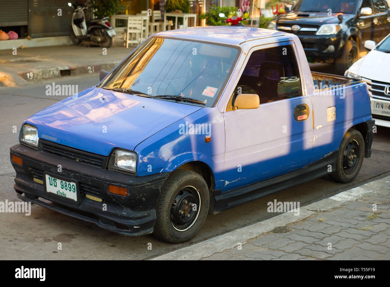 View Modified Daihatsu Charade 2004 Pics