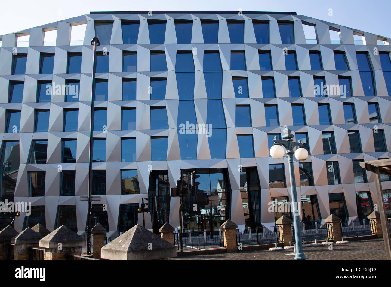 Der neue Rat Hounslow Civic Gebäude, Bath Road, Hounslow, Middlesex England Großbritannien Stockfoto