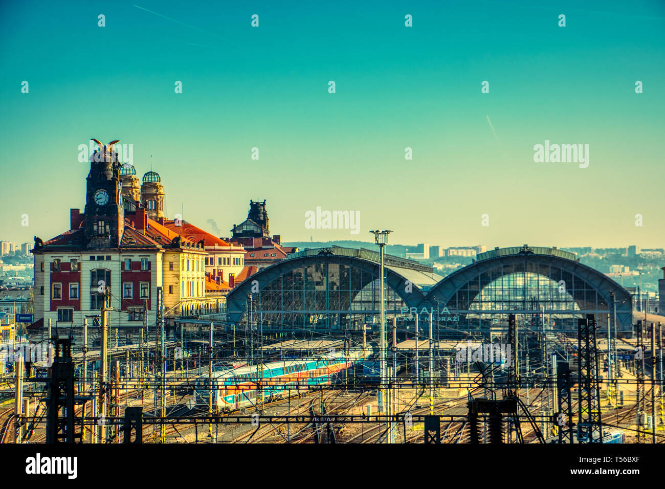 Prag, Tschechische Republik, 21. April 2019 - weiten Blick über Hlavni Nadrazi Stockfoto