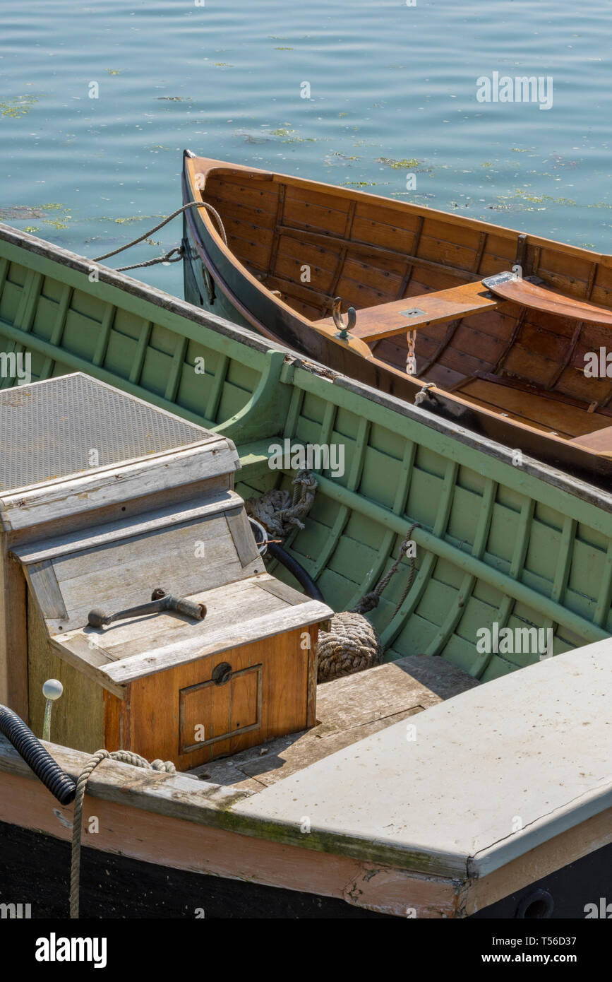 Alte boote restaurieren -Fotos und -Bildmaterial in hoher Auflösung – Alamy