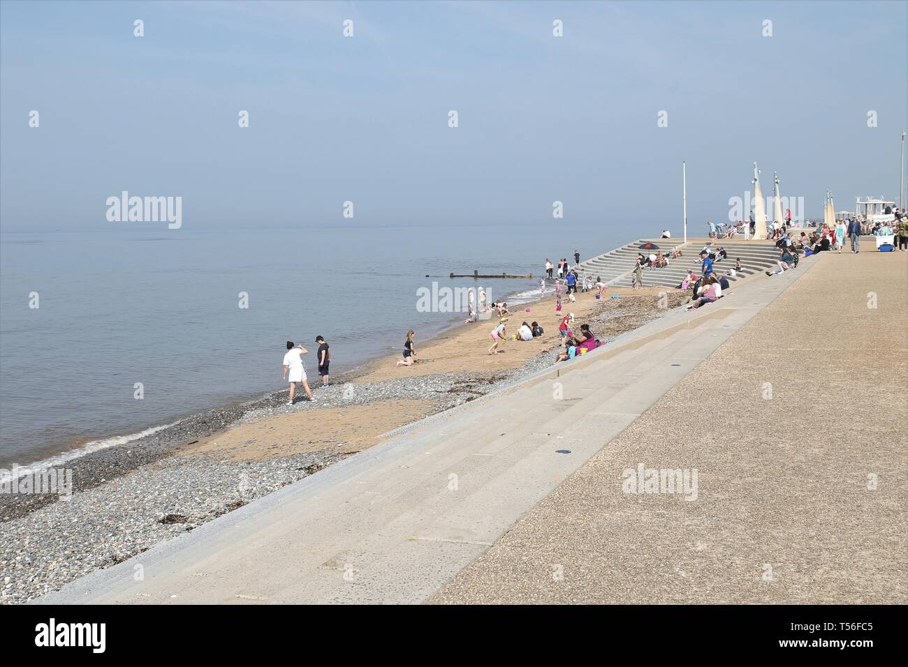 Cleveleys Blackpool Lancashire, UK April 2019 21 - Urlauber genießen das Osterwochenende heißes Wetter Stockfoto