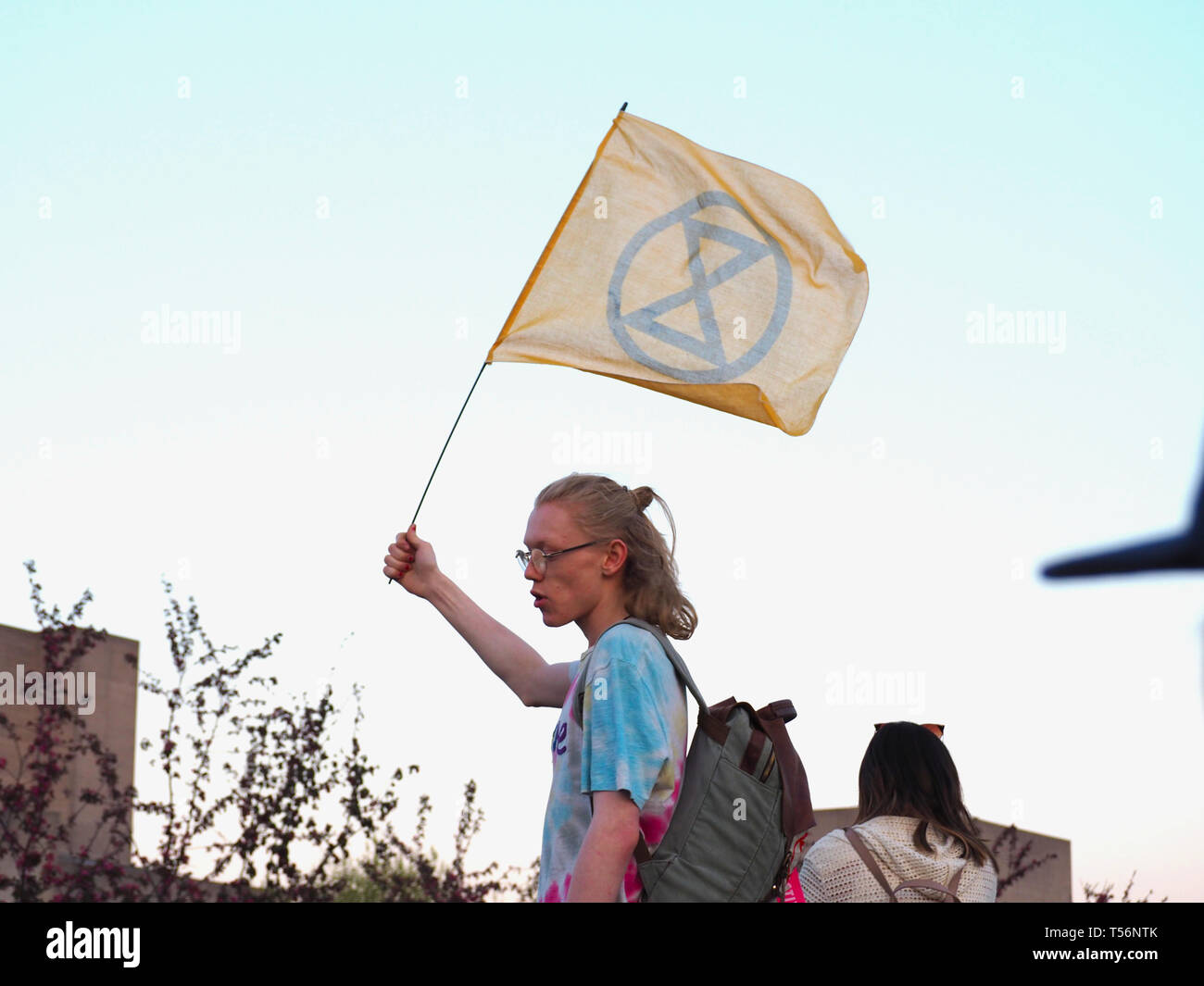 London, Großbritannien. 20. Apr 2019. Aussterben Rebellion Protest auf der Waterloo Bridge. Stockfoto