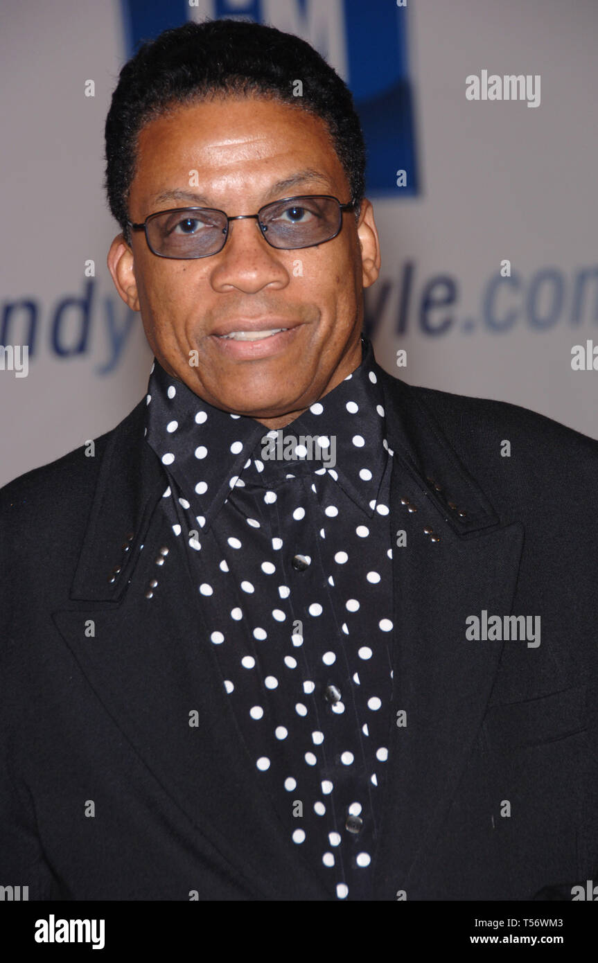 LOS ANGELES, Ca. 28. Februar 2006: Sänger Herbie Hancock bei General Motors jährlich zehn Veranstaltung in Los Angeles. © 2006 Paul Smith/Featureflash Stockfoto