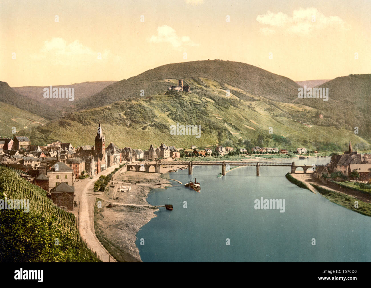 Bernkastel (d. h., Bernkastel-Kues) und Burg Landshut, Moselle, Tal, Deutschland, um 1900 Stockfoto