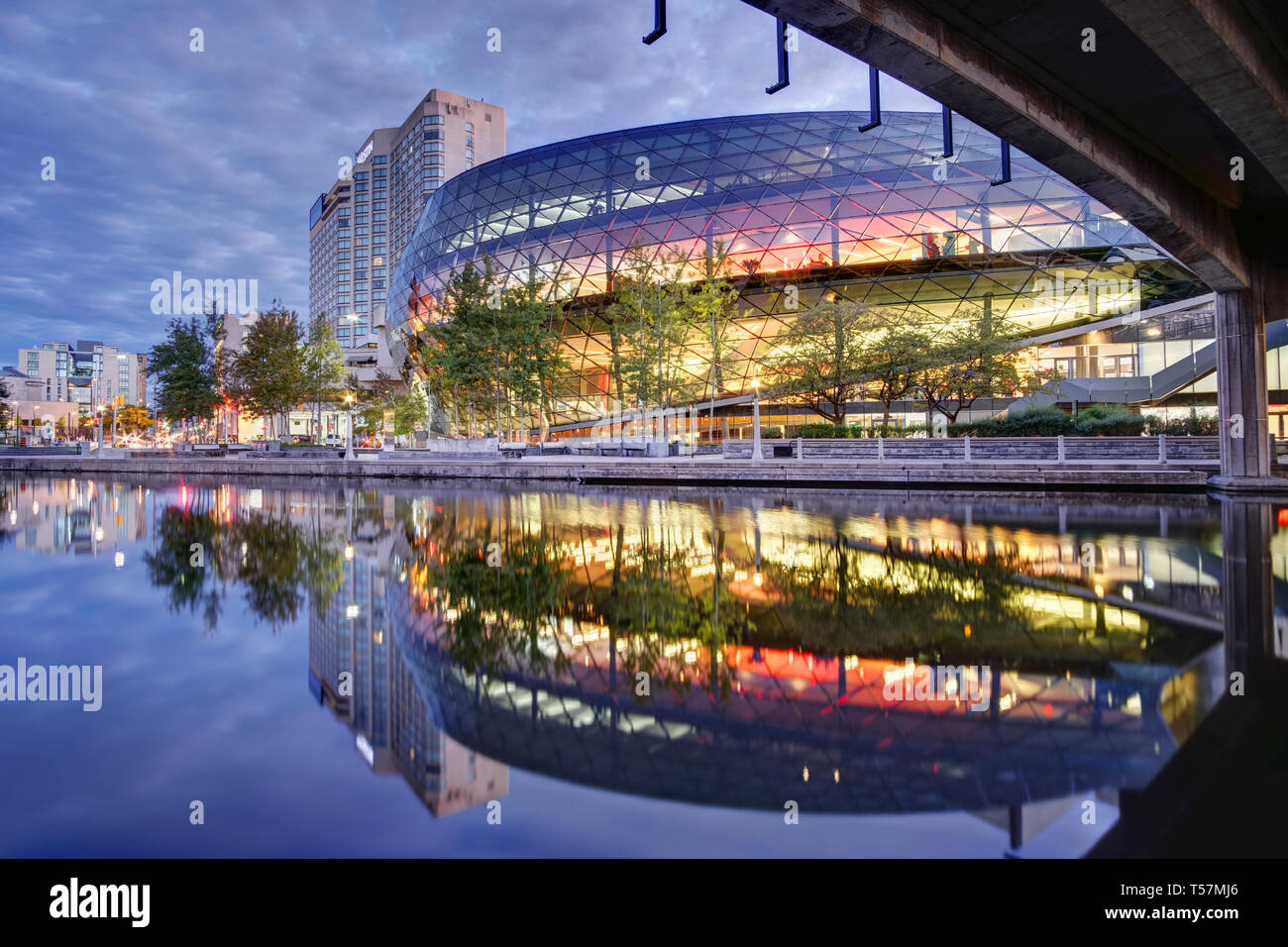 Ottawa Convention Centre im Jahr 2011 gebaut. Stockfoto