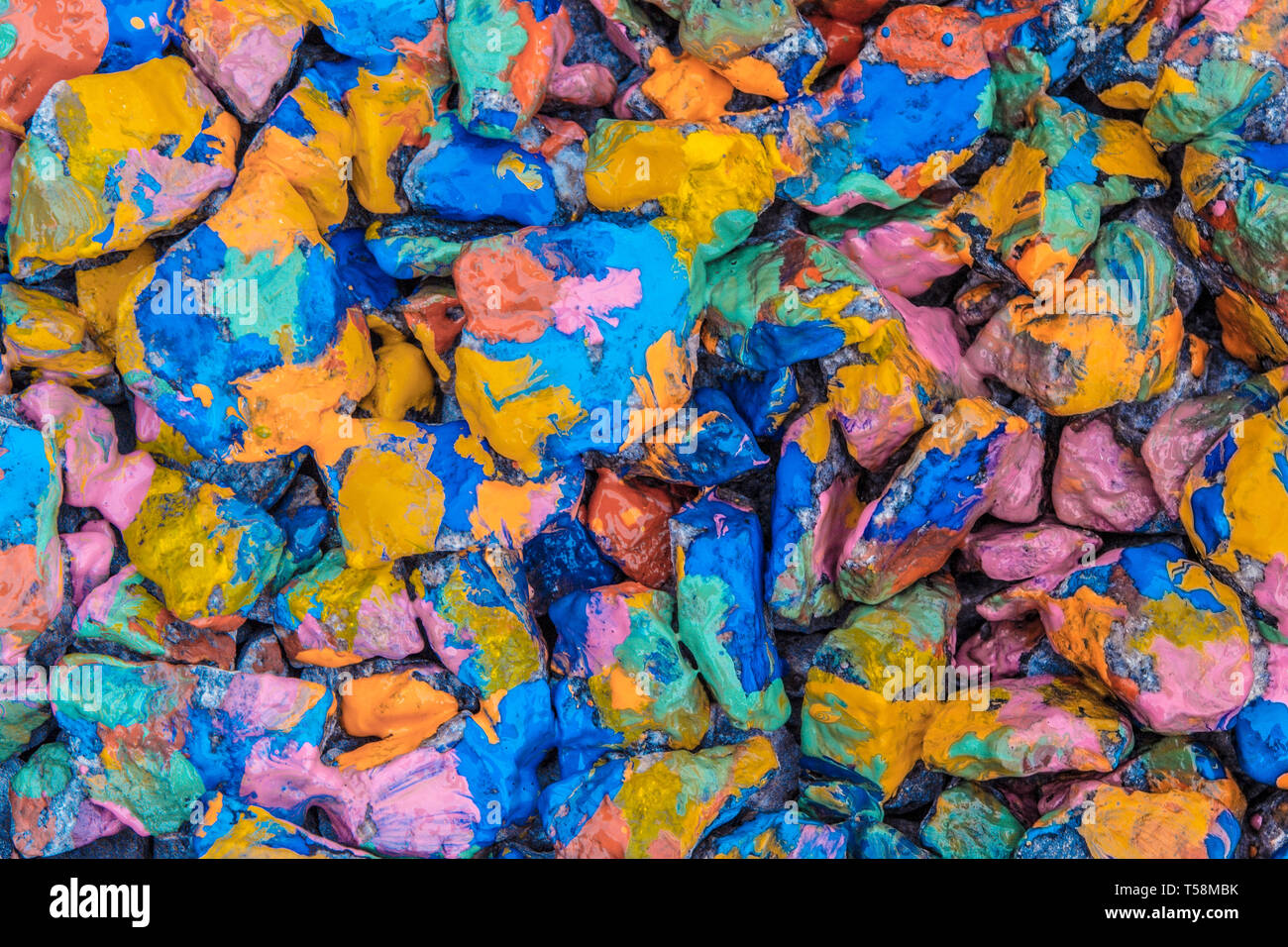 Viele Steine in bunten Farben abstrakt Hintergrund Stockfoto