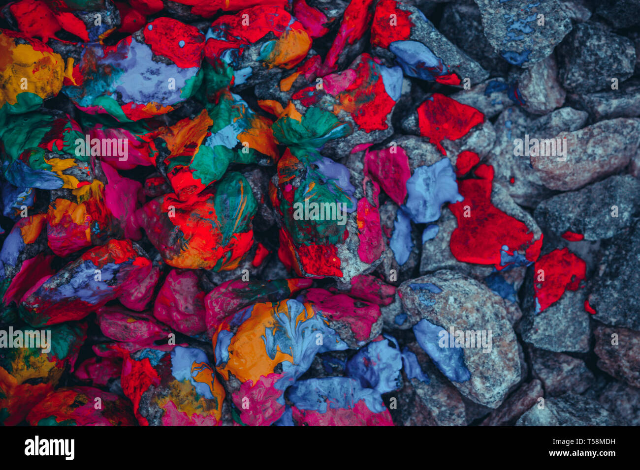 Kreative Hintergrund abstrakte grauen Kiesel lackiert Mehrfarbig Farbe Stockfoto