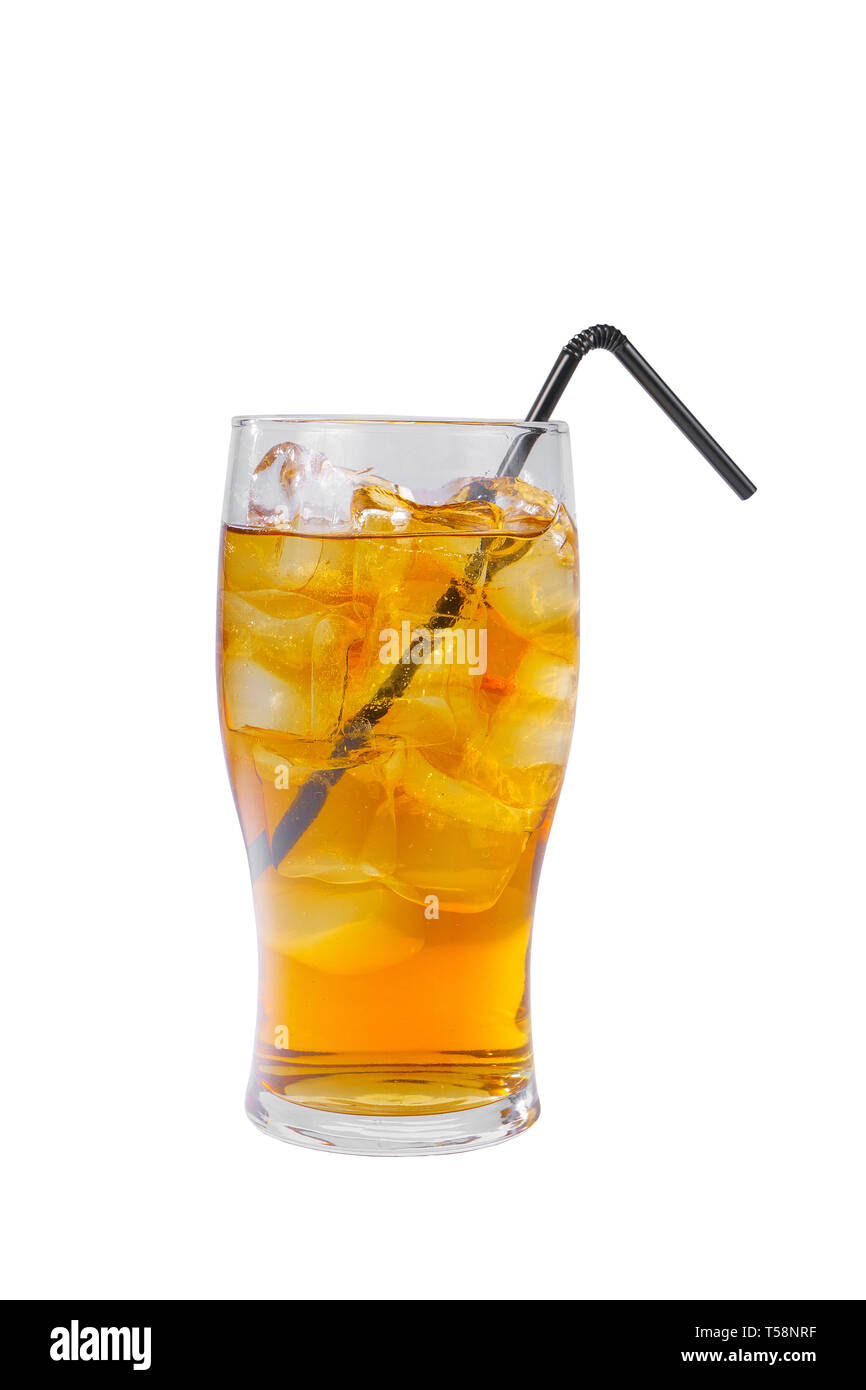 Single - Farbe transparent Cocktail, gelb Kohlensäure erfrischend, in einem hohen Glas mit Eiswürfel mit Apfel, Zitrone, Birne Geschmack mit schwarzen Stroh, Seite vi. Stockfoto