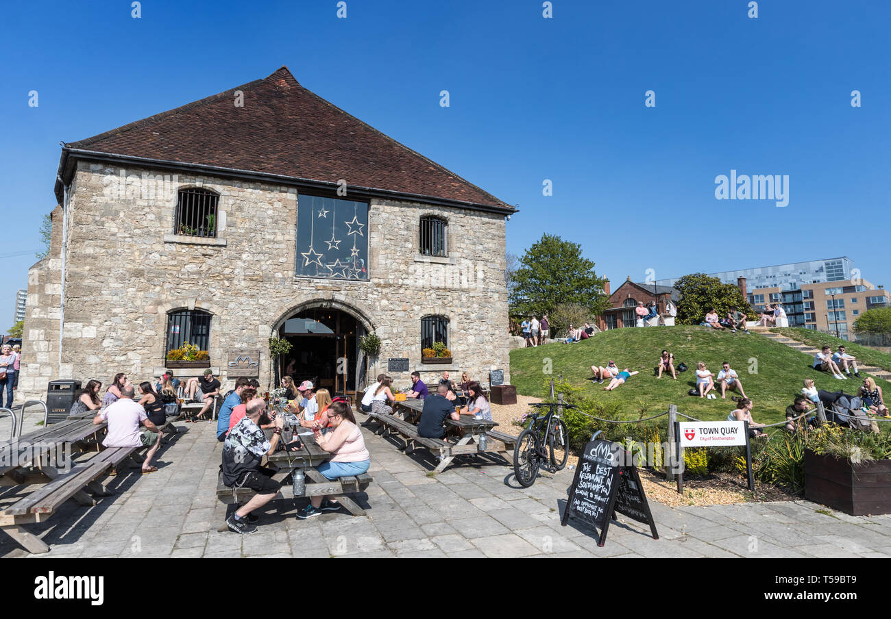 Dancing Man Brauerei im historischen Wolle Haus liegt in Southampton, Hampshire Stockfoto