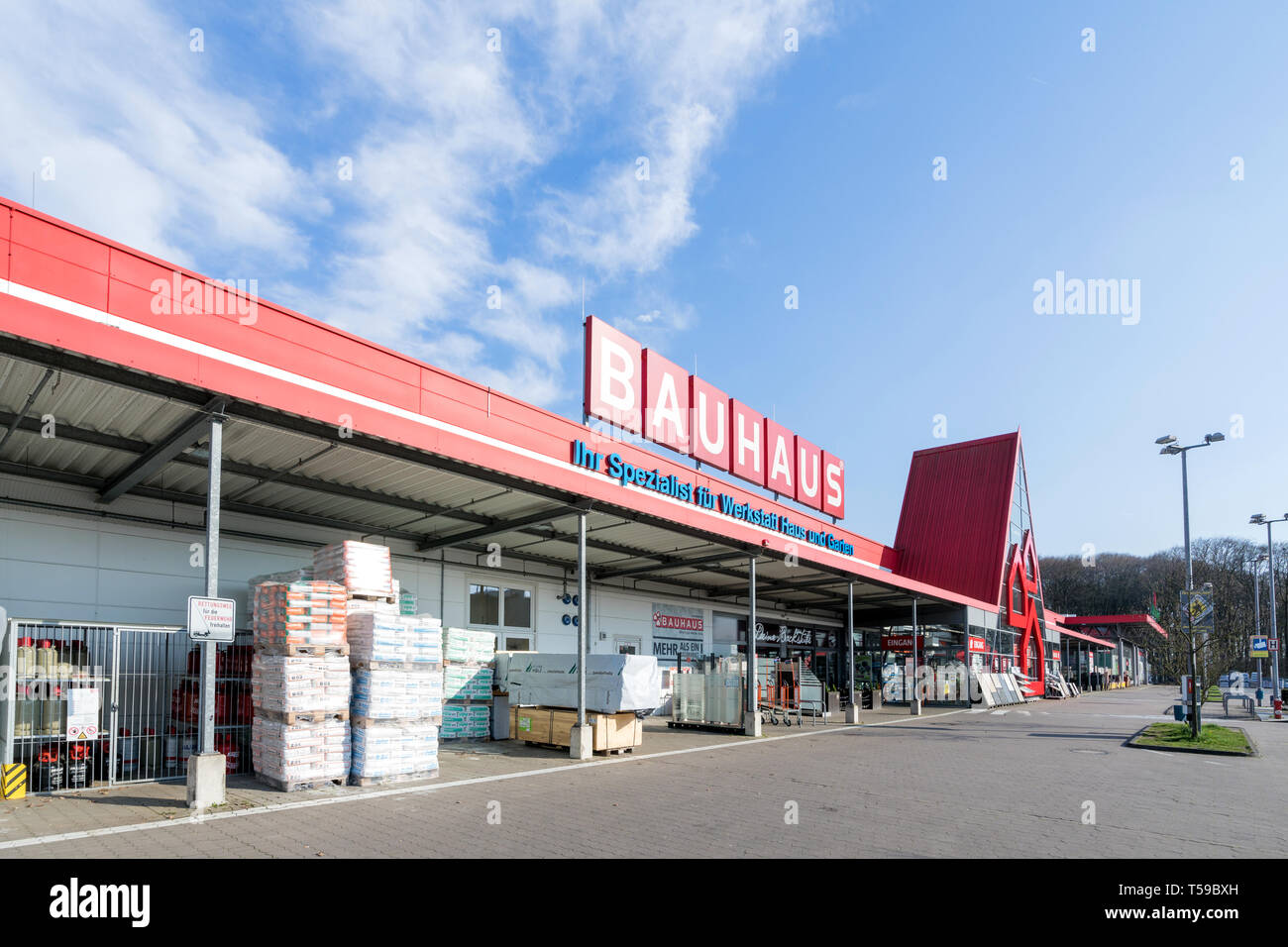 Bauhaus logo Fotos und Bildmaterial in hoher Auflösung Alamy