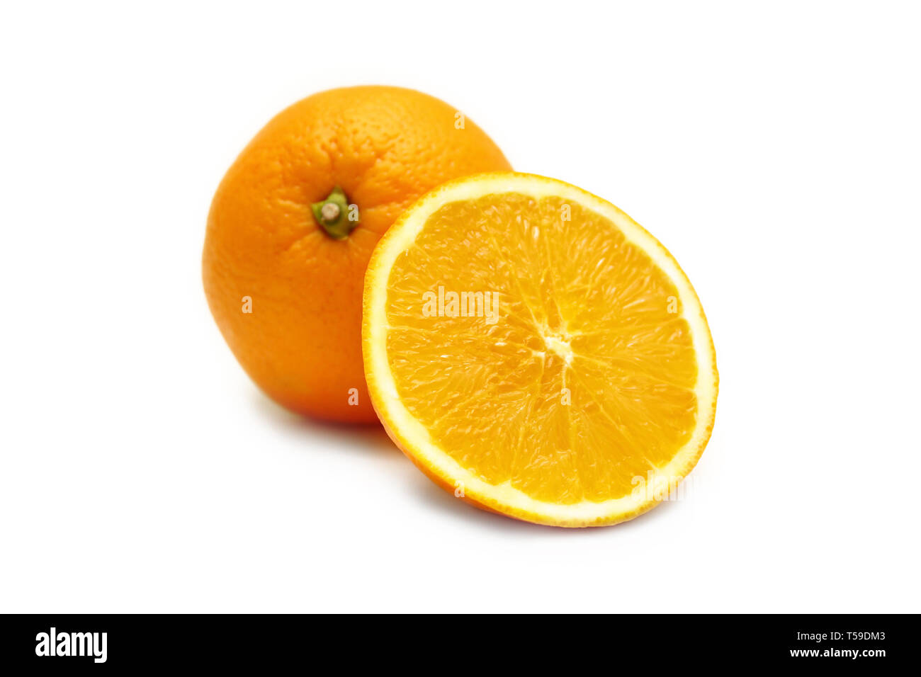 Zwei Orangen auf weißem Hintergrund Stockfoto