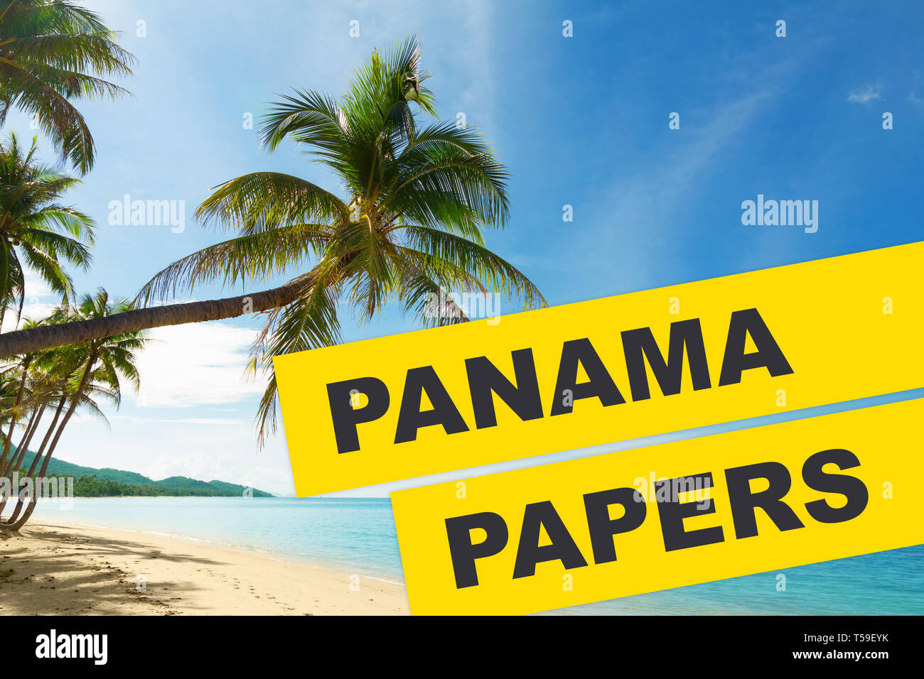 Panama Papiere 2016 Dokumente leck Konzept Collage mit tropischen Strand und Panama Papiere Text. Stockfoto