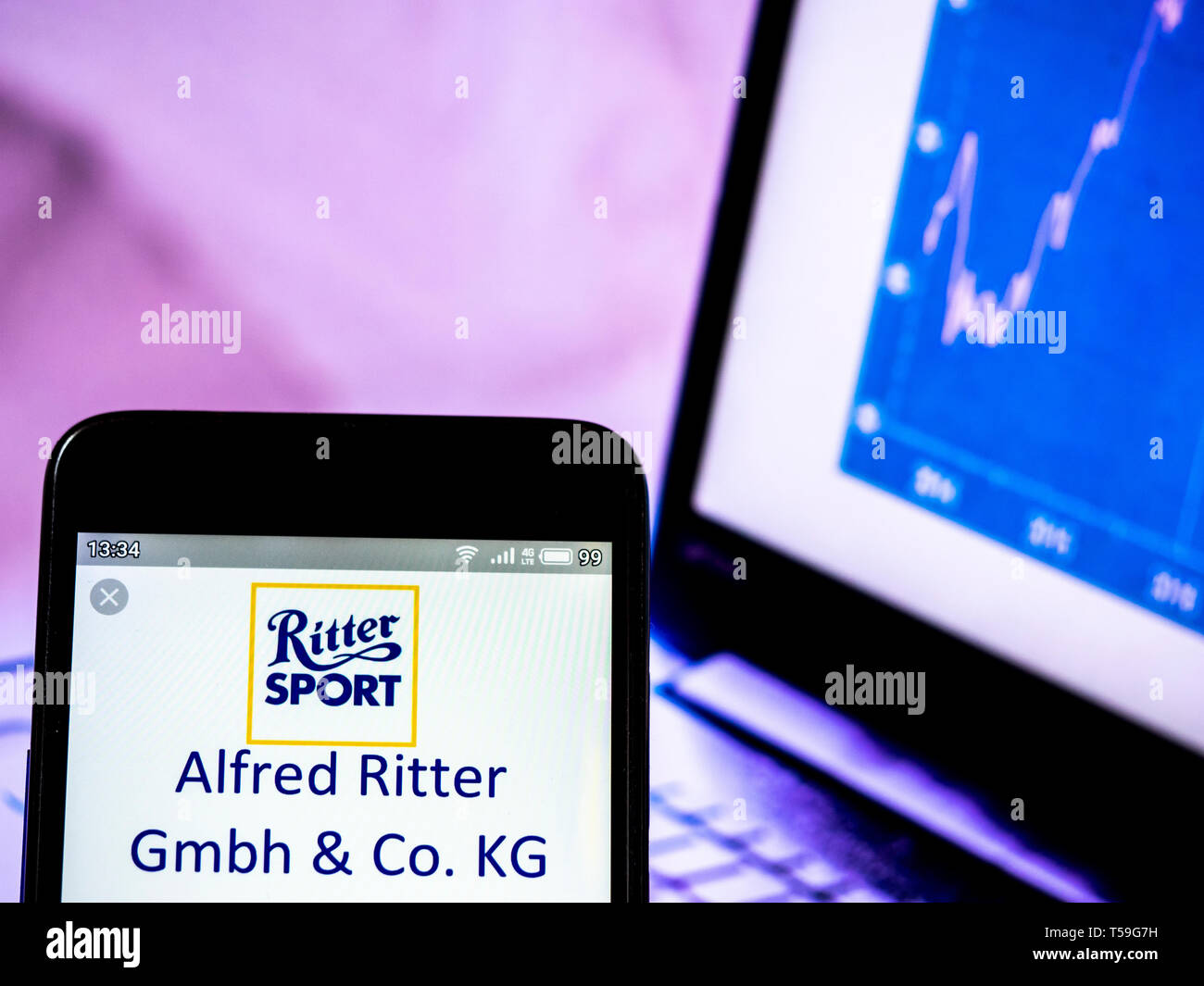 In diesem Foto, Bild a Alfred Ritter GmbH & Co.KG gesehen auf einem Smartphone angezeigt Stockfoto