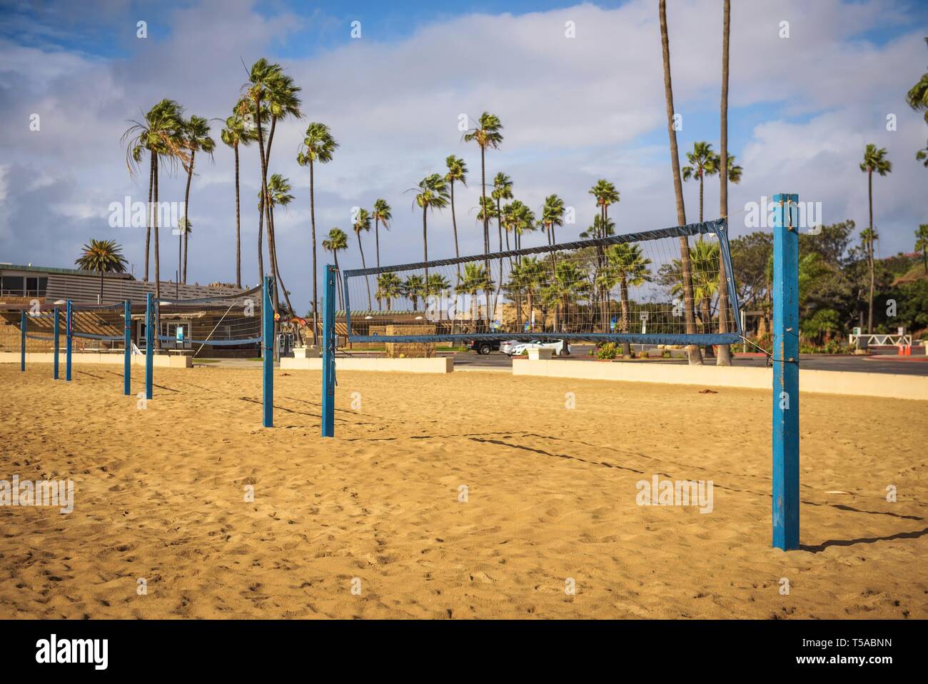 Beach-volleyball-Netze auf der Corona Del Mar State Beach in der Nähe von Los Angeles Stockfoto