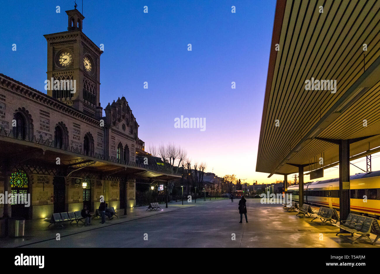 Toledo Bahnhof bei Dämmerung, Spanien. Stockfoto
