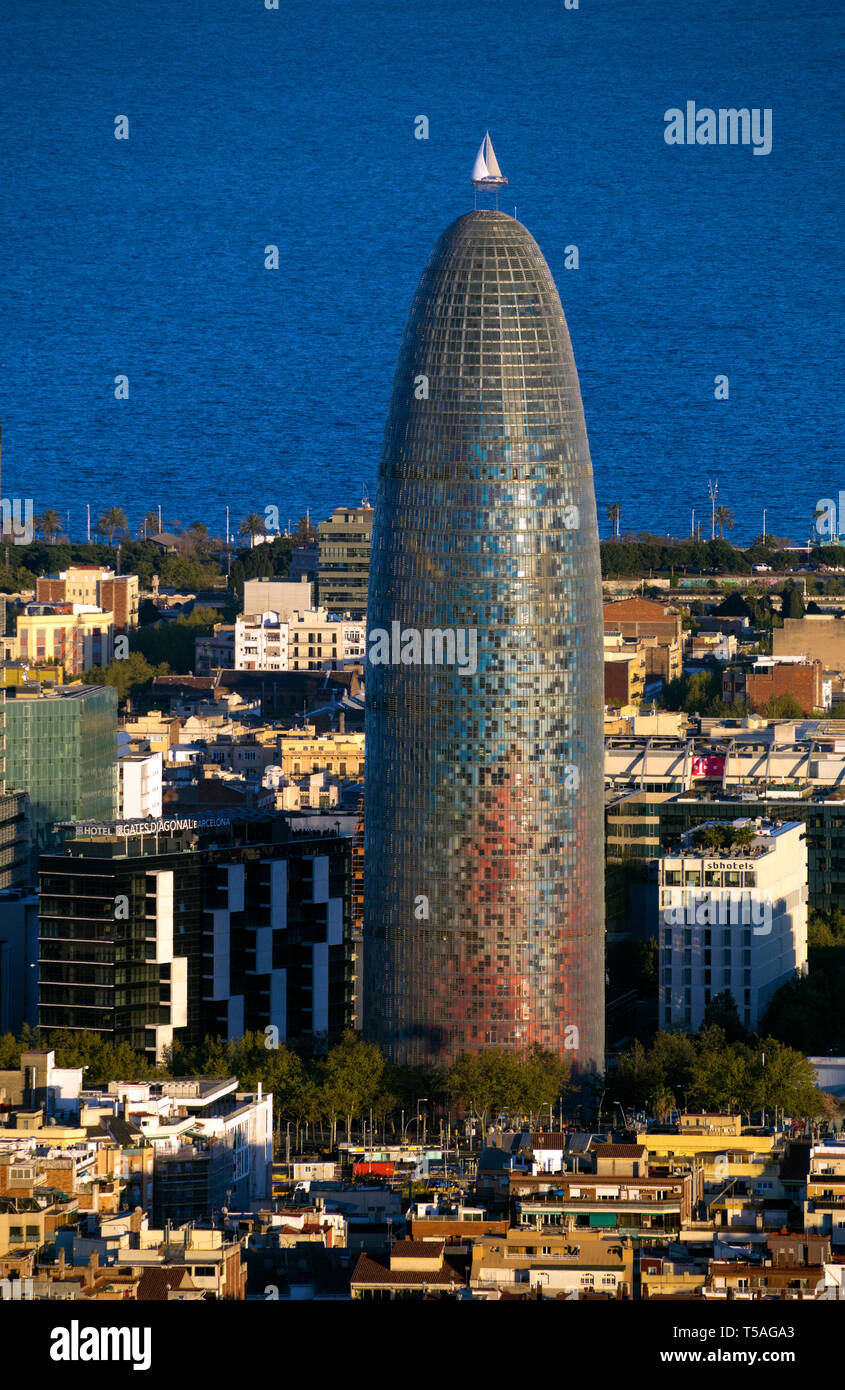 Torre Agbar. bei Sonnenuntergang. Barcelona, Spanien. Stockfoto