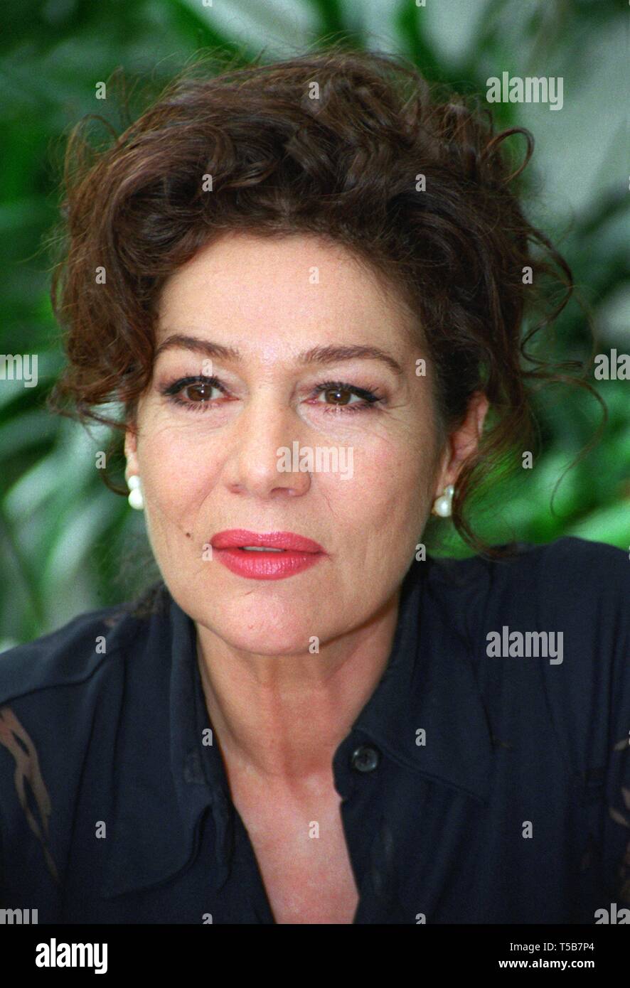 Gisela elsner Fotos und Bildmaterial in hoher Auflösung Alamy