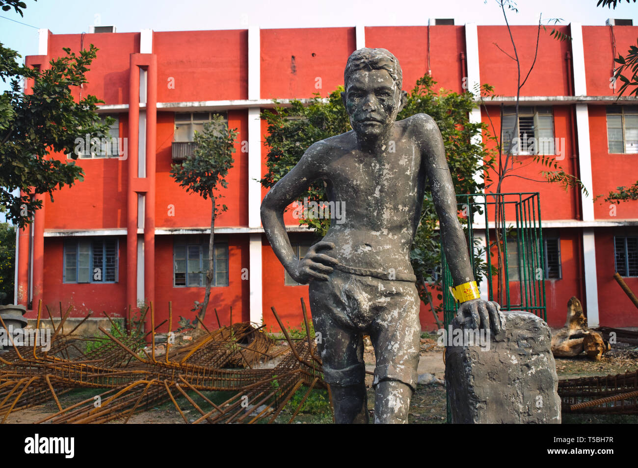 Skulptur in der Khairagarh Musik und Kunst Universität (Indien) Stockfoto