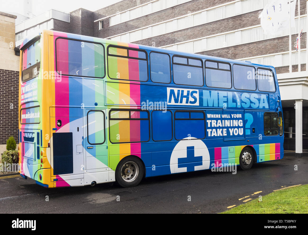 Bus Werbung eine Karriere und Perspektiven in den NHS, Großbritannien Stockfoto