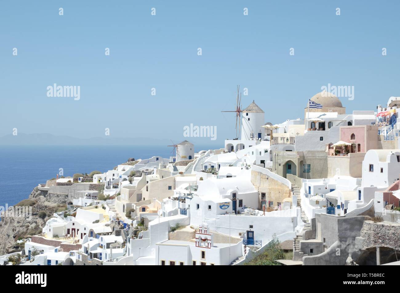 Das berühmteste Dorf Oia auf Santorini. Stockfoto