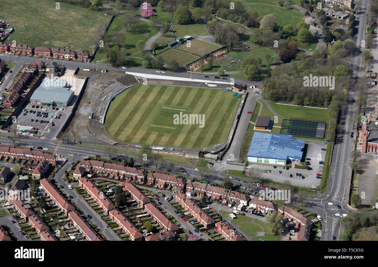 Luftaufnahme der Park Avenue Cricket Ground & besser Fitnessraum Bradford, West Yorkshire Stockfoto