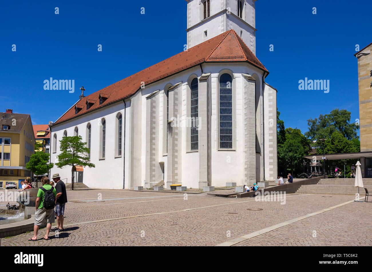 Die katholische Kirche St. Nikolaus in Friedrichshafen am Bodensee, Baden-Württemberg, Deutschland, Europa. Stockfoto