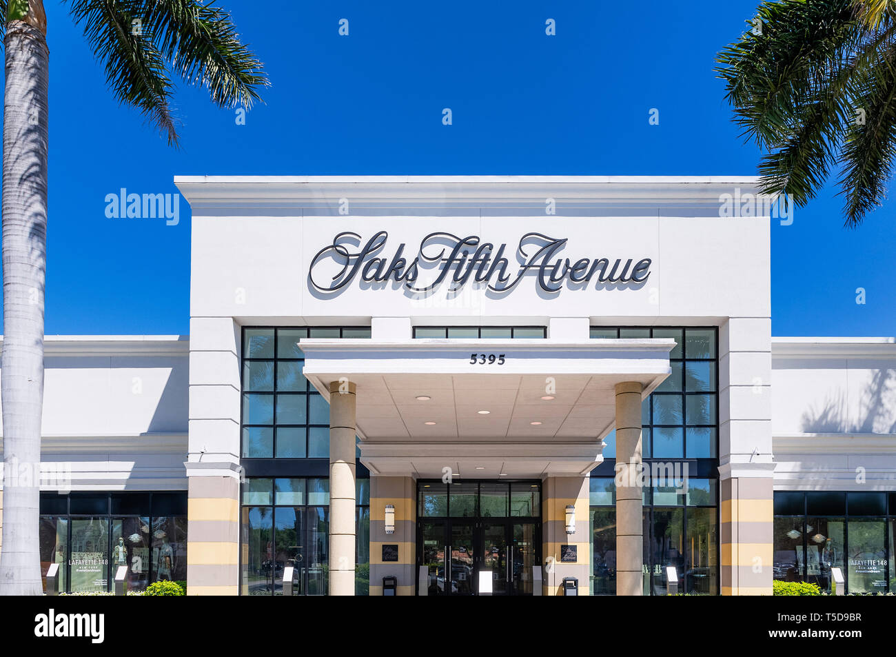 Saks Fifth Avenue Store Exterieur, Waterside Shops, Naples, Florida, USA. Stockfoto