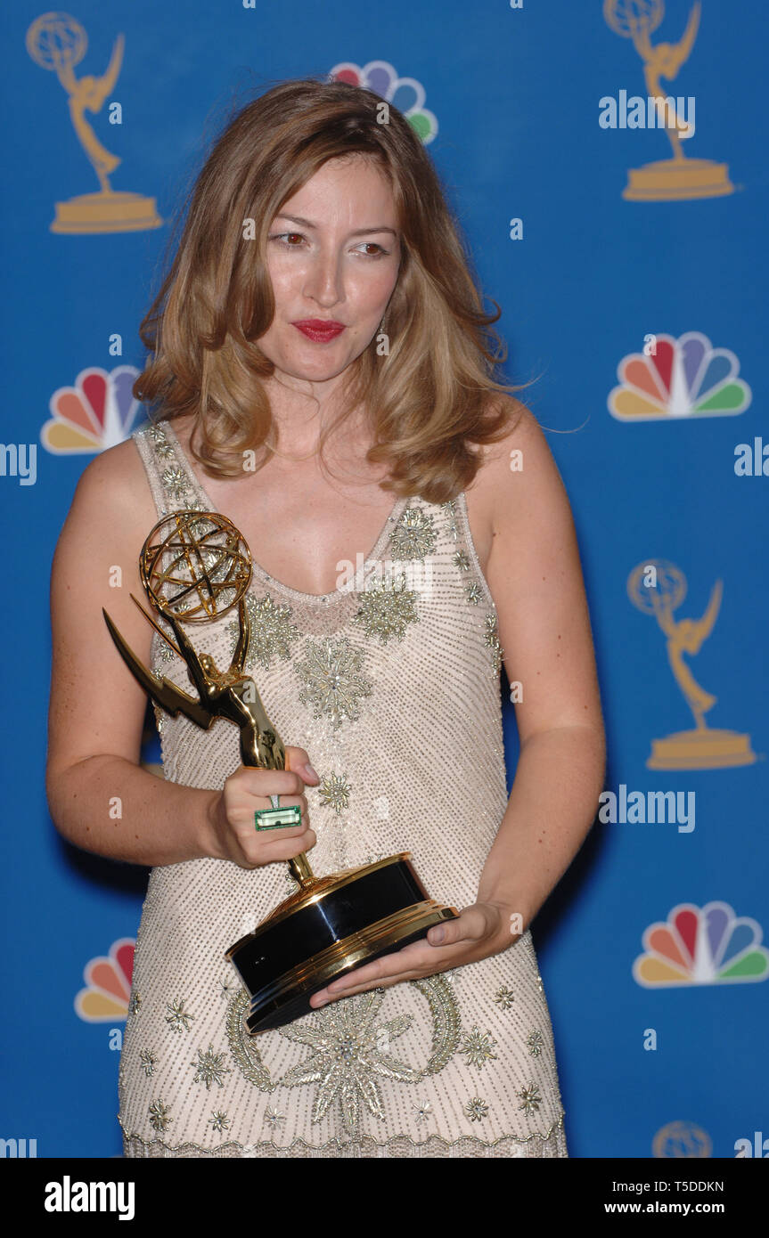LOS ANGELES, Ca. 27. August 2006: Schauspielerin Kelly MacDONALD - Sieger für "The Girl in the Cafe", die in die Primetime Emmy Awards 2006 im Shrine Auditorium, Los Angeles. © 2006 Paul Smith/Featureflash Stockfoto