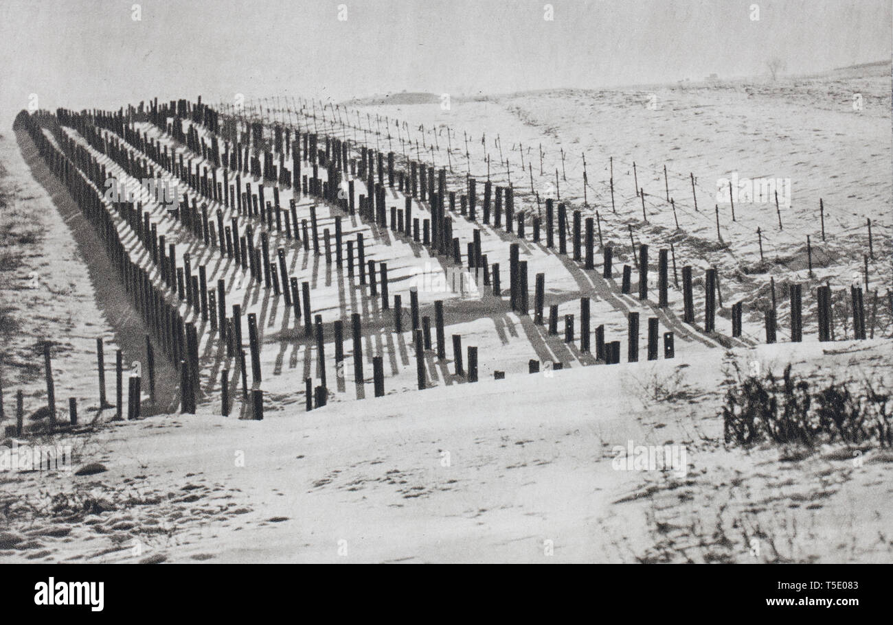 Die Maginot-linie (die Abschirmung von Frankreich') wurde eine Reihe von konkreten Befestigungsanlagen, Hindernisse und Waffe Installationen von Frankreich in den 1930iger Jahren gebaut wurde zu verhindern Stockfoto