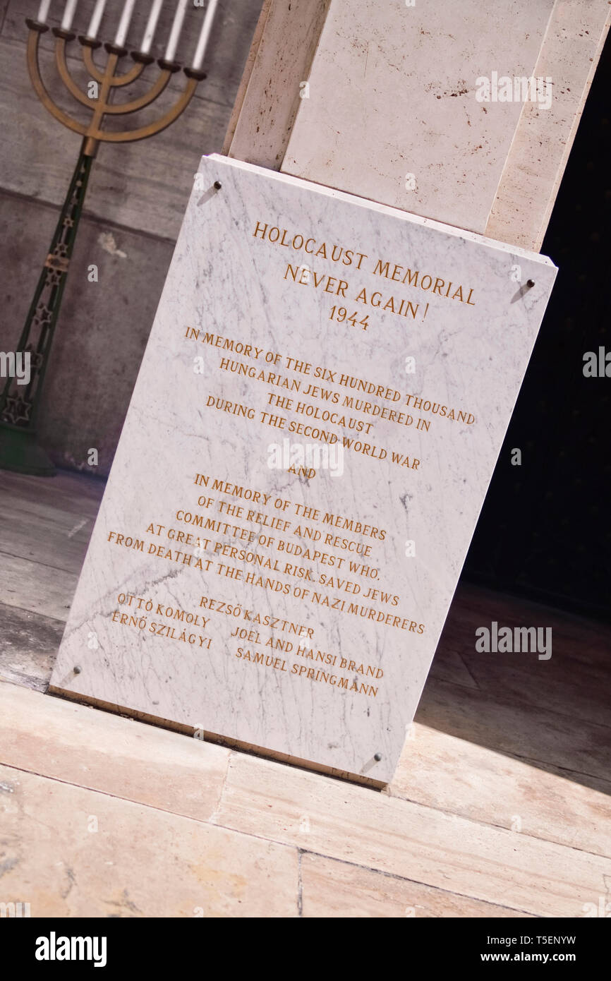 Ungarn, Budapest, Dohany Straße Große Synagoge, Holocaust Memorial im Innenhof. Stockfoto