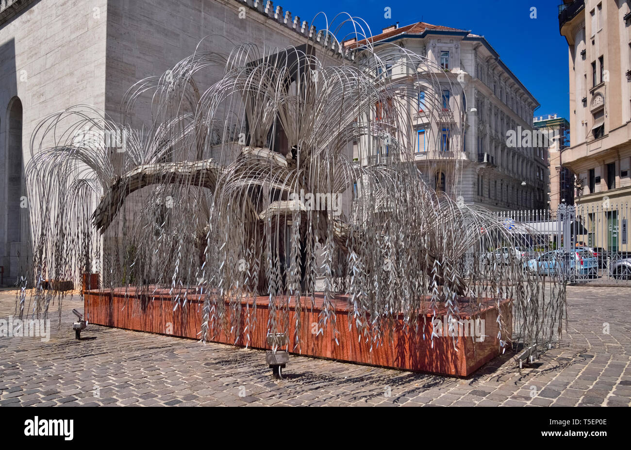 Ungarn, Budapest, Dohany Straße Große Synagoge, Raoul Wallenberg Memorial Park, Denkmal des Ungarisch-jüdischen Märtyrer als der Baum des Lebens bekannt. Stockfoto