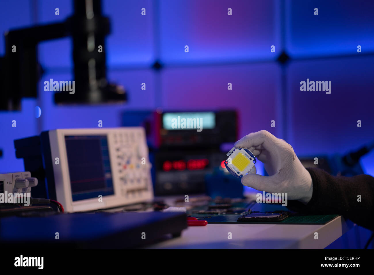 Chip on Board LED in der industriellen Elektronik Labor Stockfoto