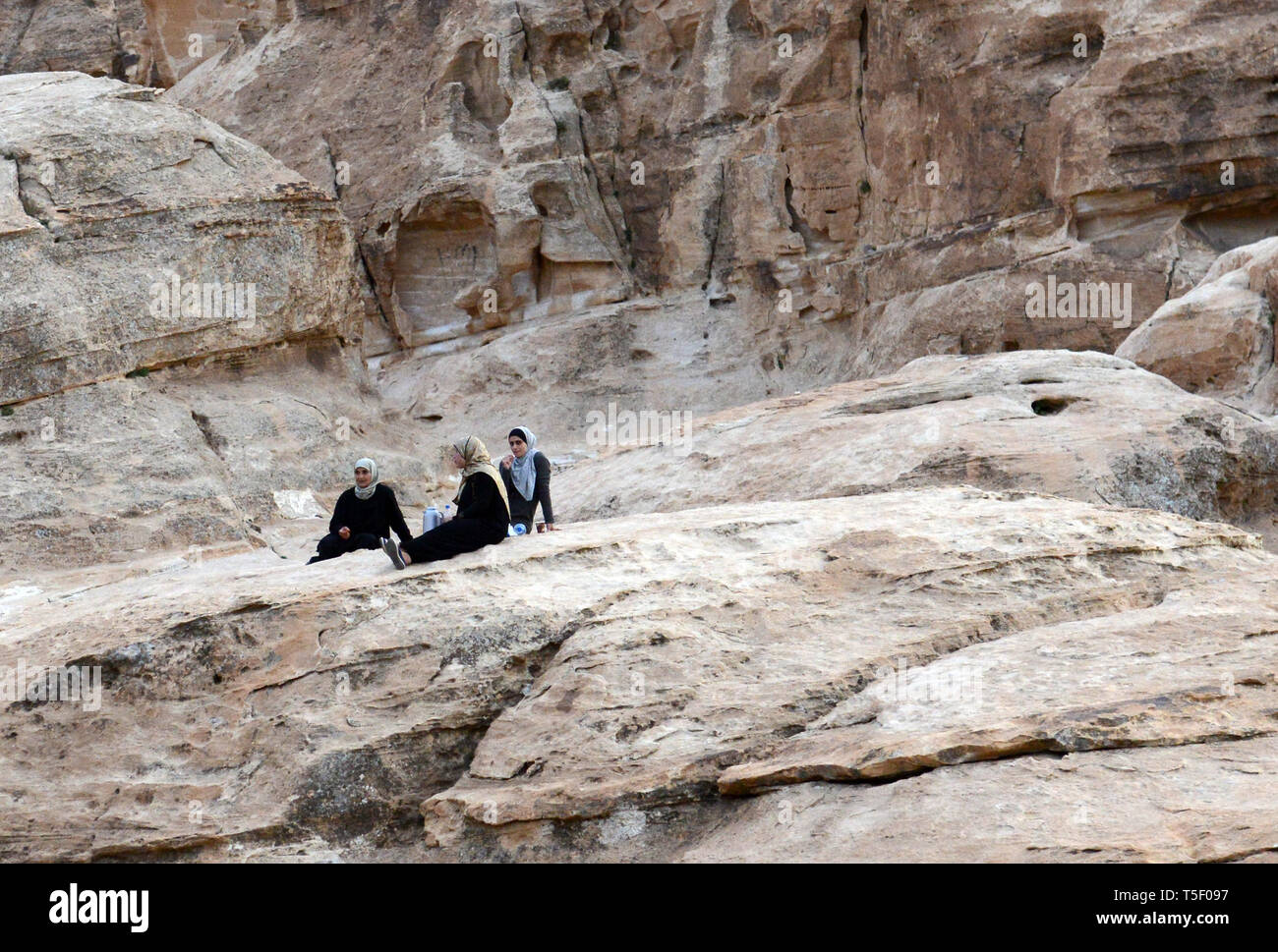 Jordanische Frauen in wenig Petra, Jordanien. Stockfoto