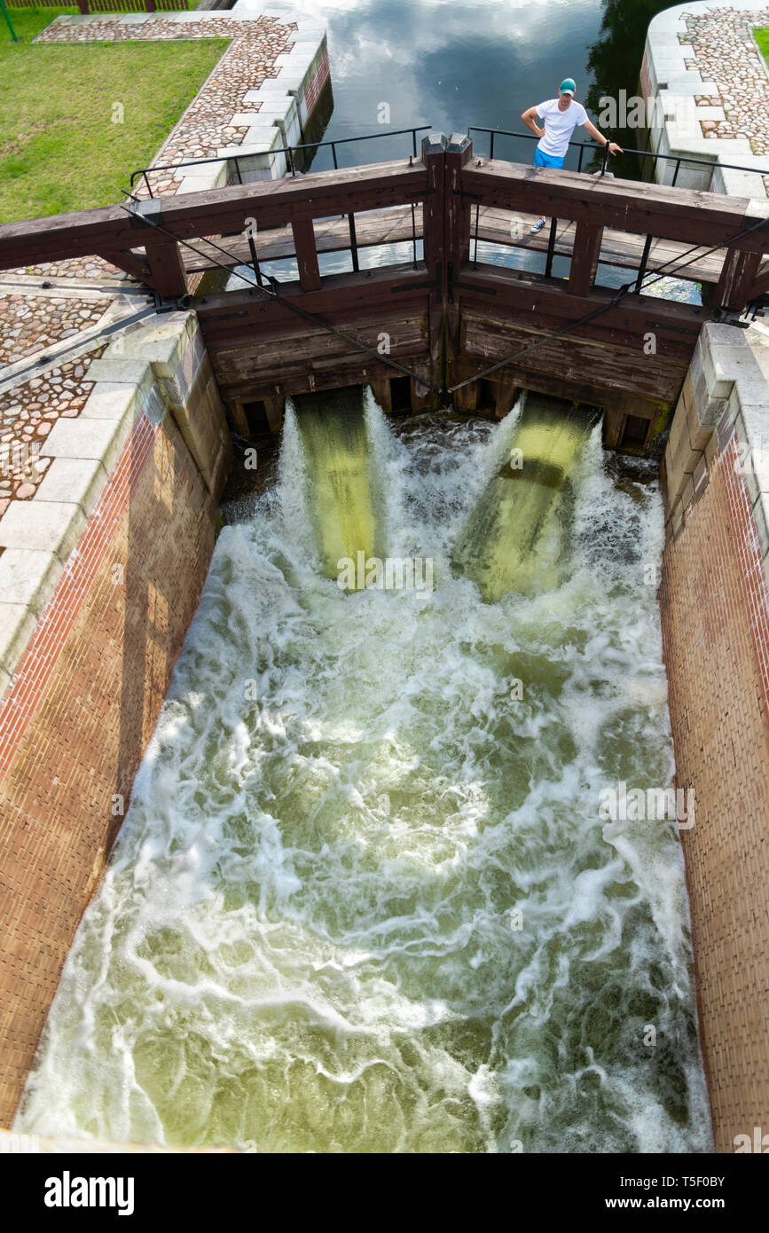 Mikaszowka Augustow Lock auf dem Kanal, Polen Stockfoto