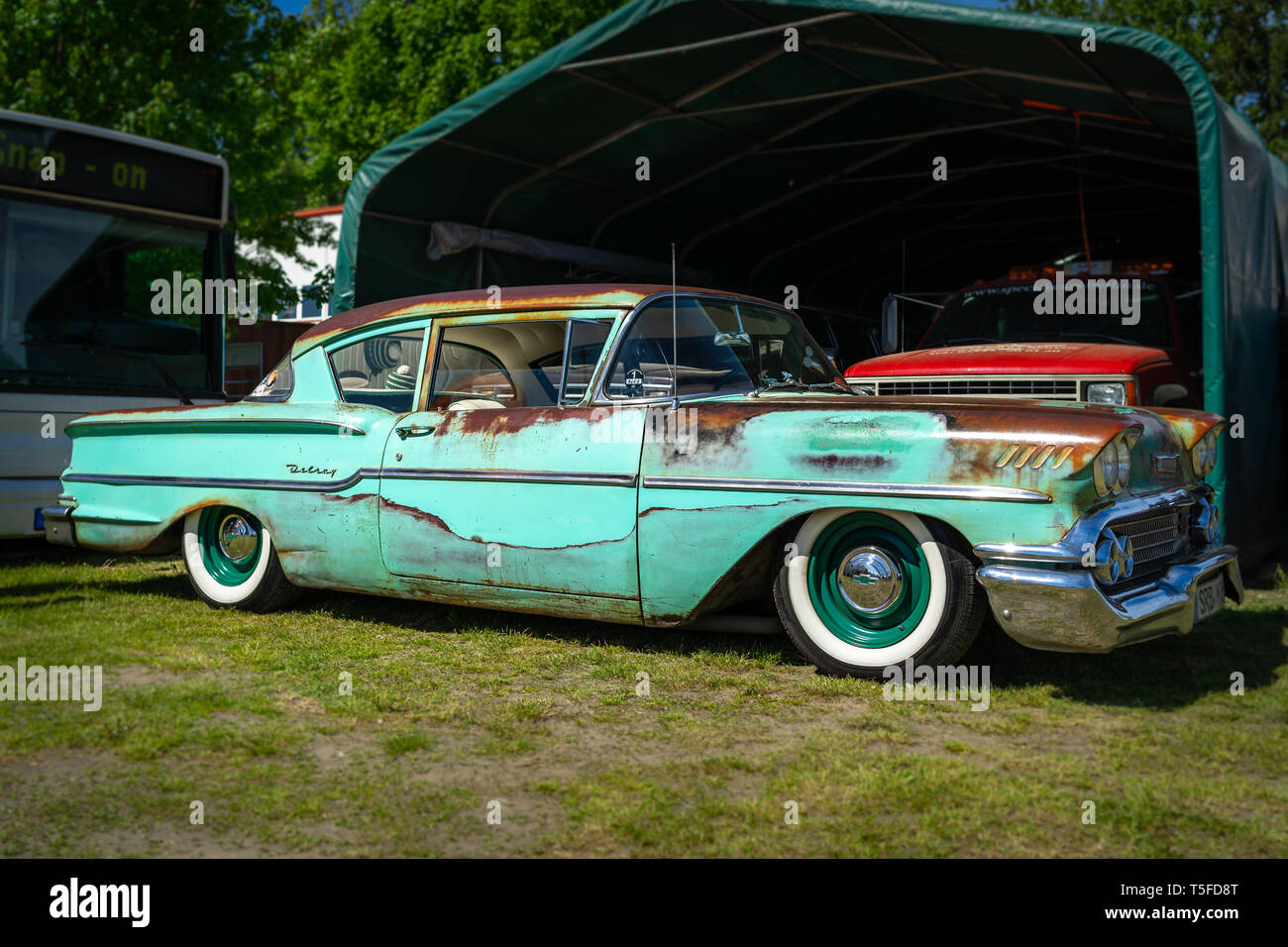 BERLIN - Mai 05, 2018: Full-size Auto Chevrolet Bel Air Coupé (dritte Generation). Stockfoto