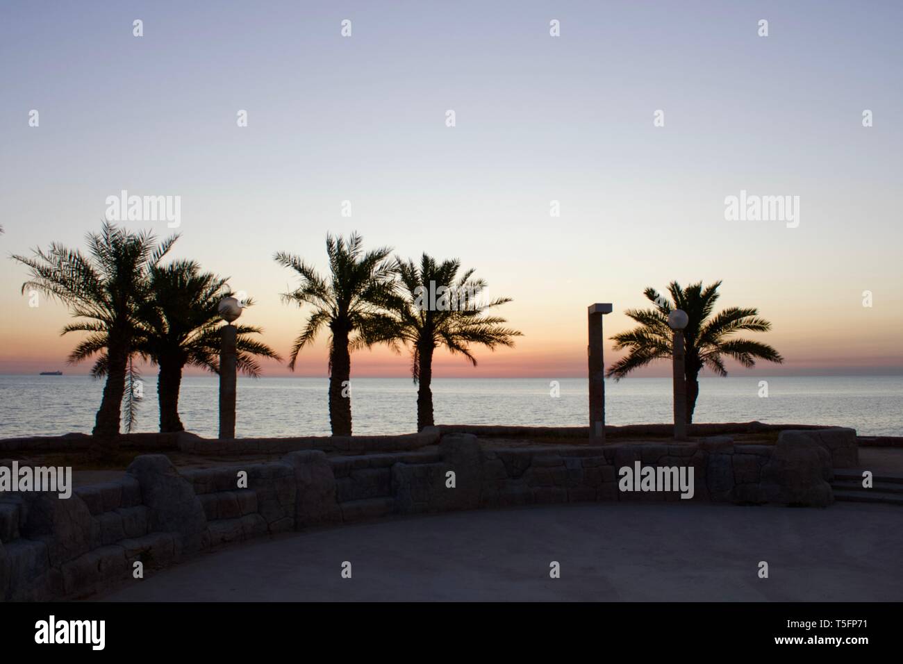 Kuwait sonnenaufgang Blick vom Strand Stockfoto