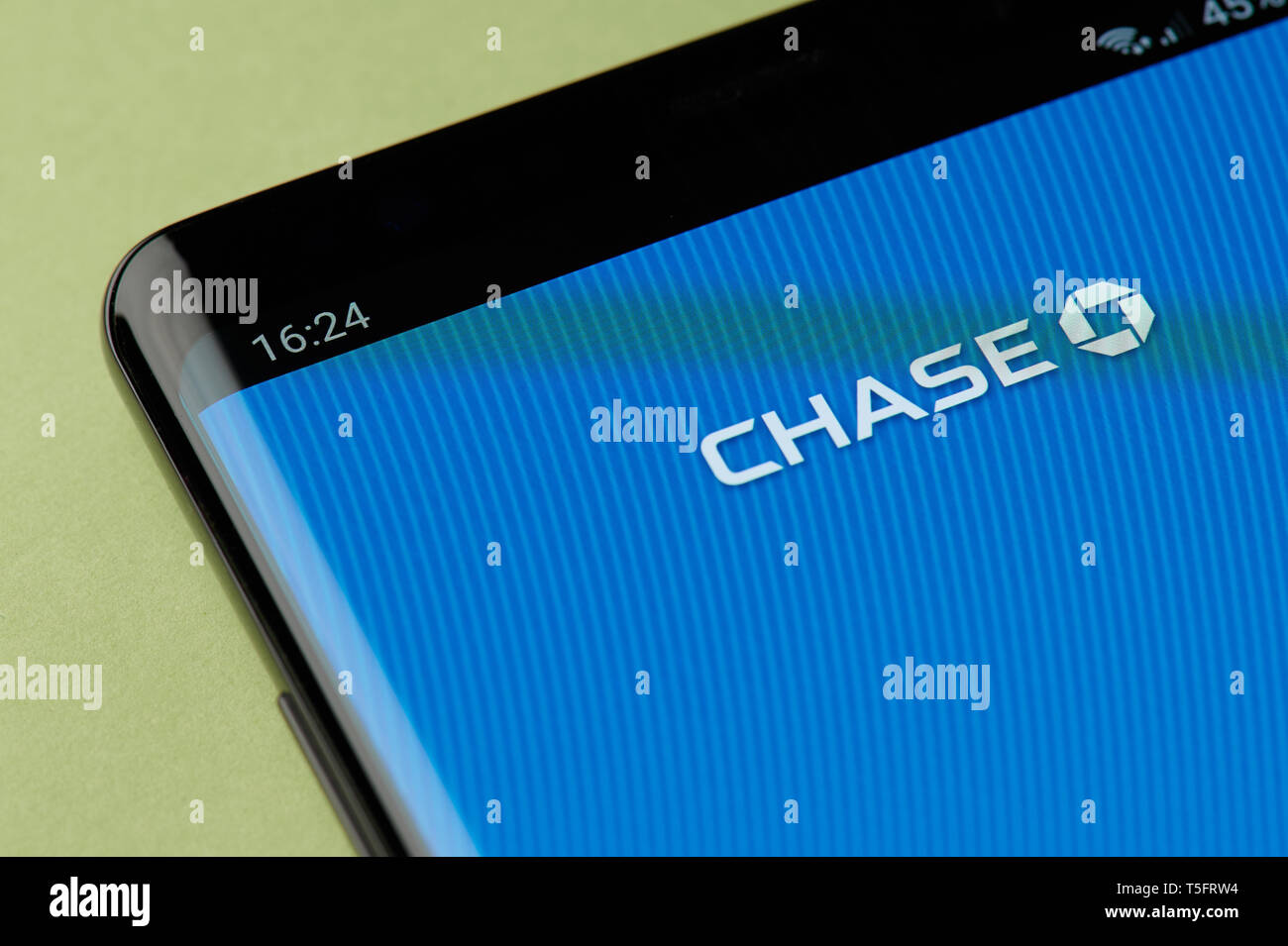 New York, USA - 22. April 2019: Chase mobile Bank Schnittstelle der Bildschirm des Smartphones Stockfoto