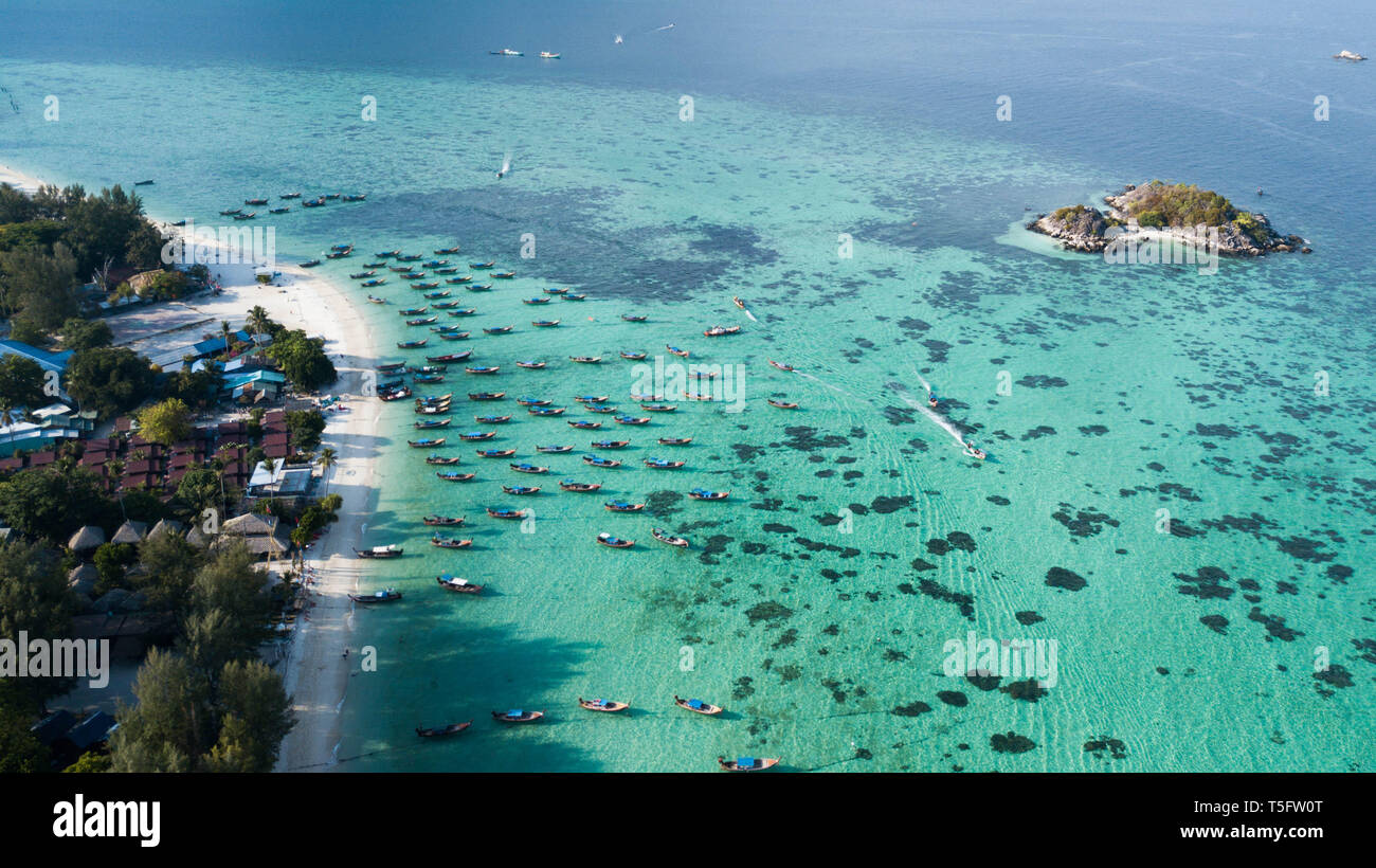 Luftaufnahme von Sunrise Beach in Koh Lipe Insel in Satun, Thailand Stockfoto