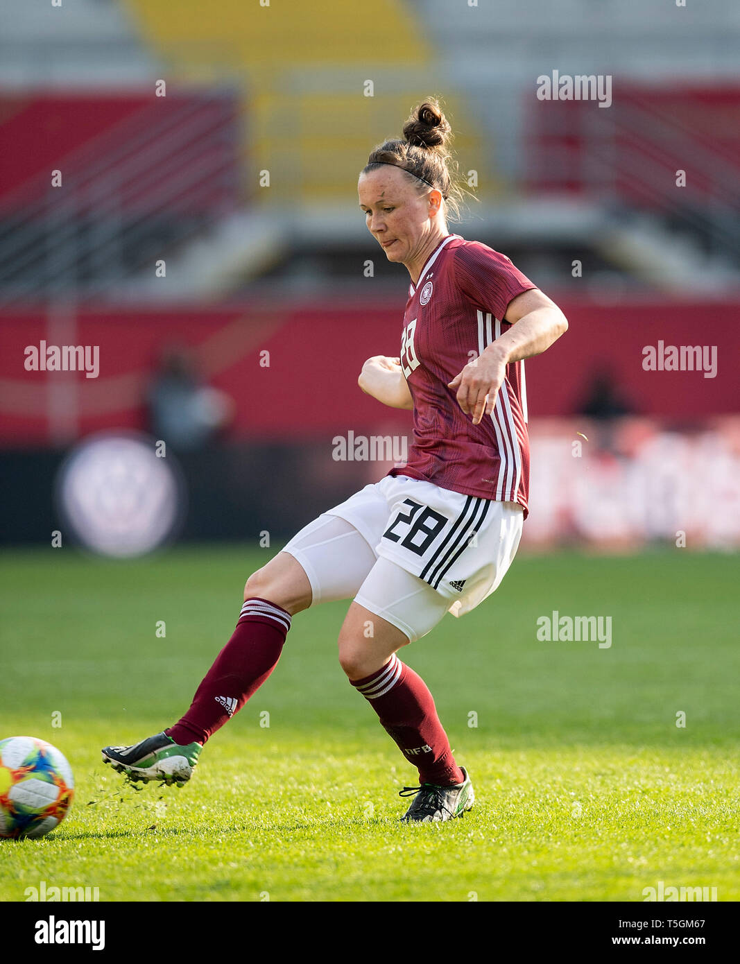 Marina HEGERING (GER) handeln. Fußball Nationalmannschaft Frauen Freundschaftsspiel, Deutschland (GER) - Japan (JPN) 2:2, am 09/04/2019 in Paderborn/Deutschland. | Verwendung weltweit Stockfoto