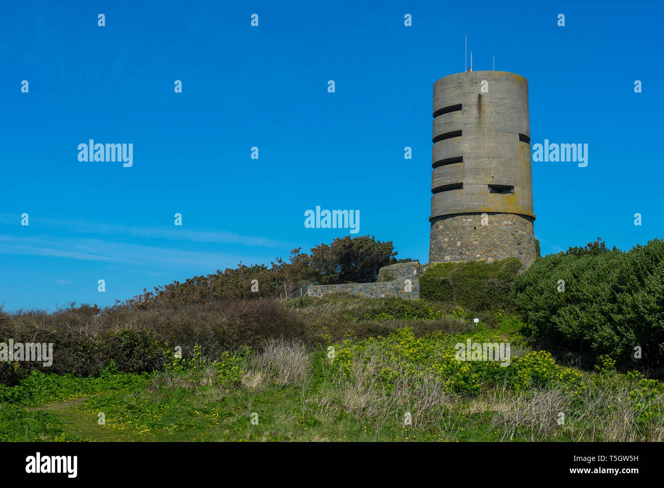 Grossbritannien, Kanalinseln, Guernsey, Weltkrieg II Marine Tower Stockfoto