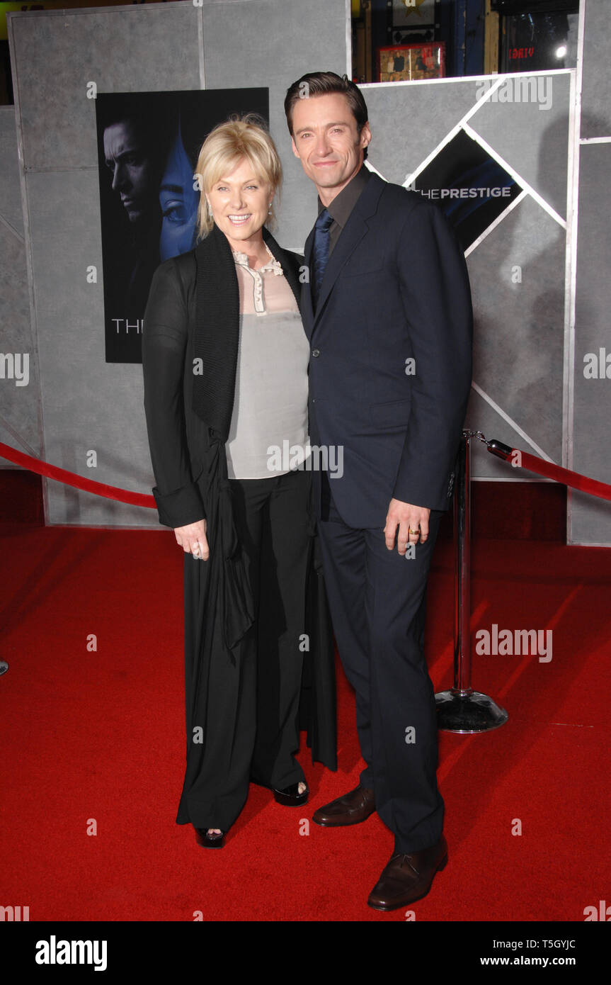 LOS ANGELES, Ca. Oktober 17, 2006: Hugh Jackman & Frau DEBORRAH - LEE FURNESS im Rahmen der Weltpremiere in Hollywood, seines neuen Films "Prestige". Bild: Paul Smith/Featureflash Stockfoto