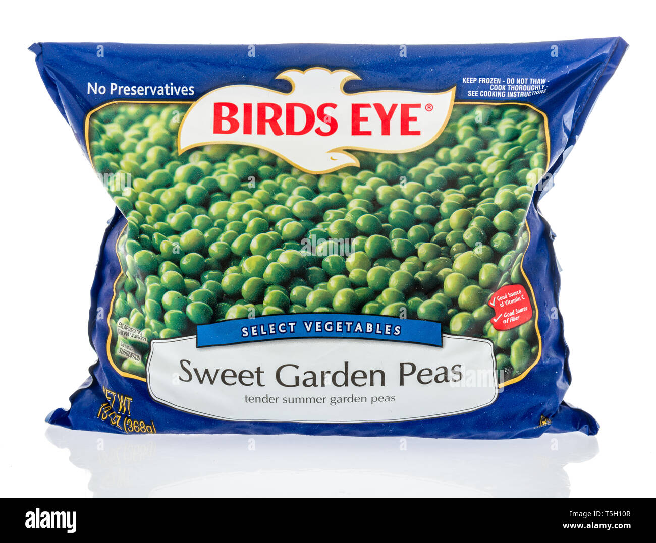 Winneconne, WI - 22. April 2019: ein Paket von Birds Eye wählen Gemüse süßes Garten Erbsen gefroren Gemüse auf einem isolierten Hintergrund Stockfoto