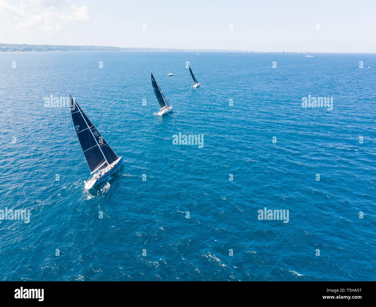 Boote segeln am Lake Michigan Stockfoto