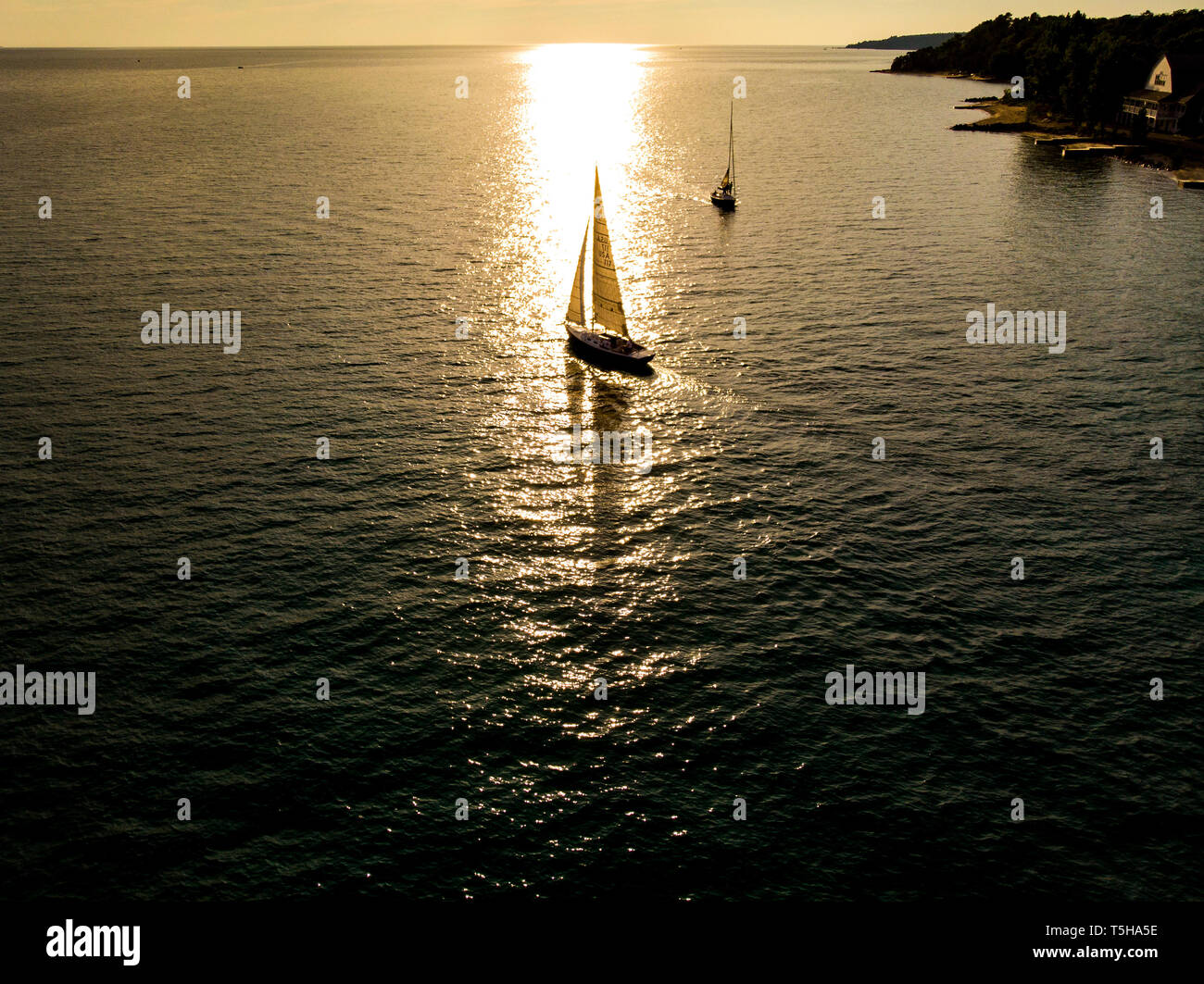 Boote segeln am Lake Michigan Stockfoto