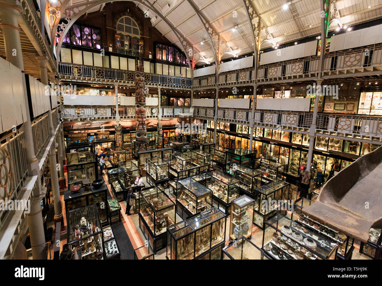 Im Inneren des Pitt Rivers Museum, Oxford University, England Stockfoto